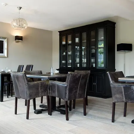 Flora & Fauna (adults Only) 3*