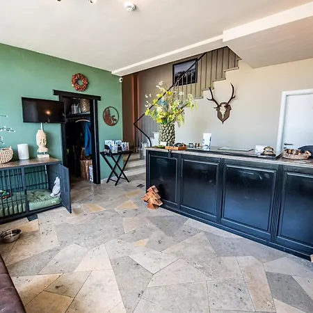Flora & Fauna (adults Only) Готель 3*