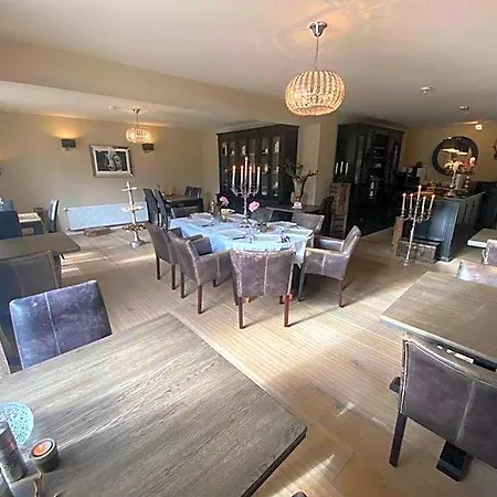 Flora & Fauna (adults Only) 3*